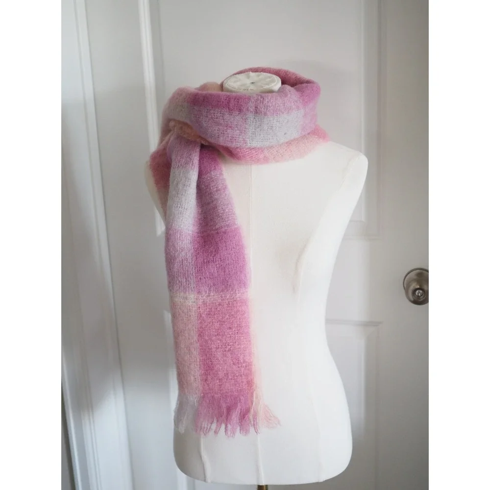 HandAcraft Plaid Pink Purple Mohair Wool Scarf Made in Scotland Vintage OS Good